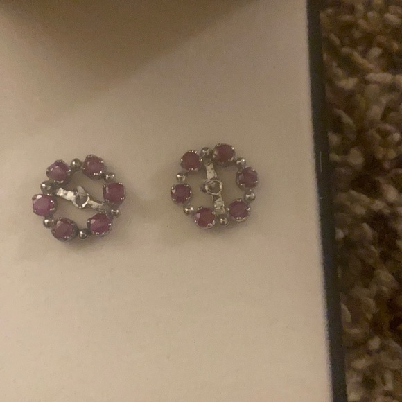 Earring jackets - Picture 1 of 3